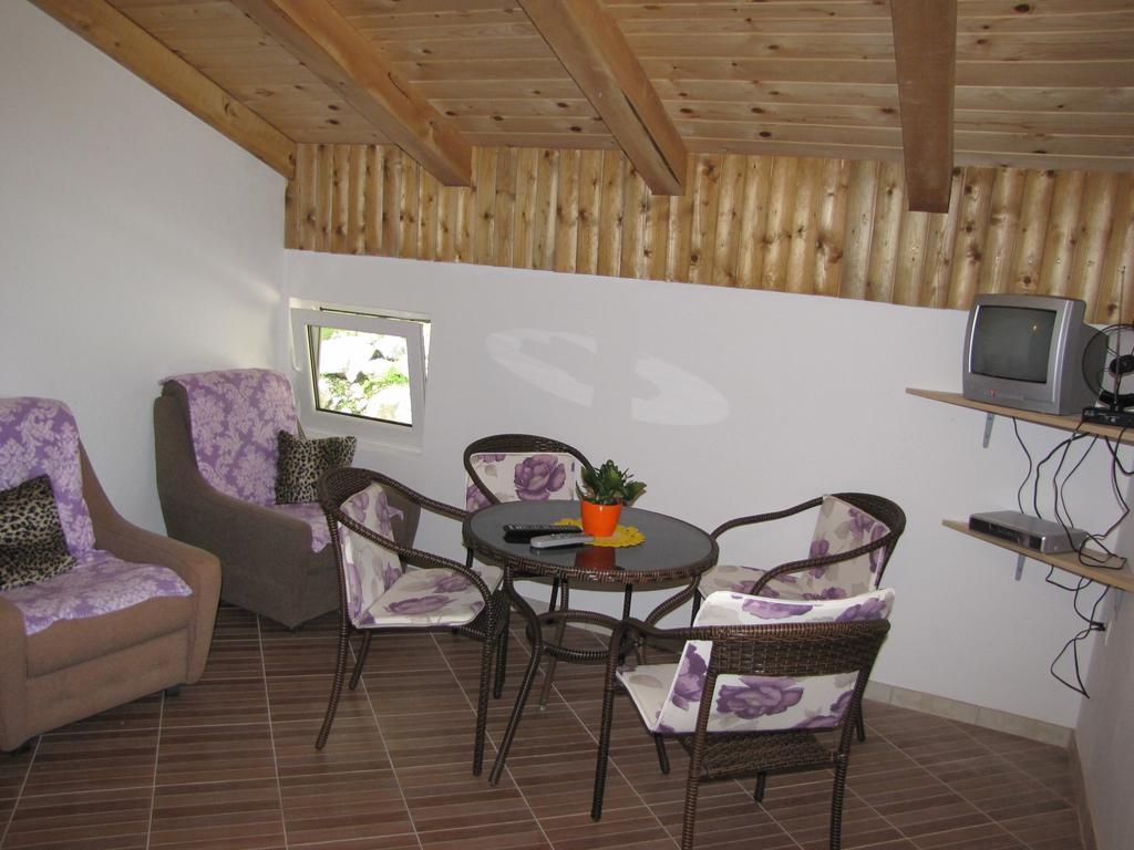 Kamp Rut Hostel Kobarid Bilik gambar
